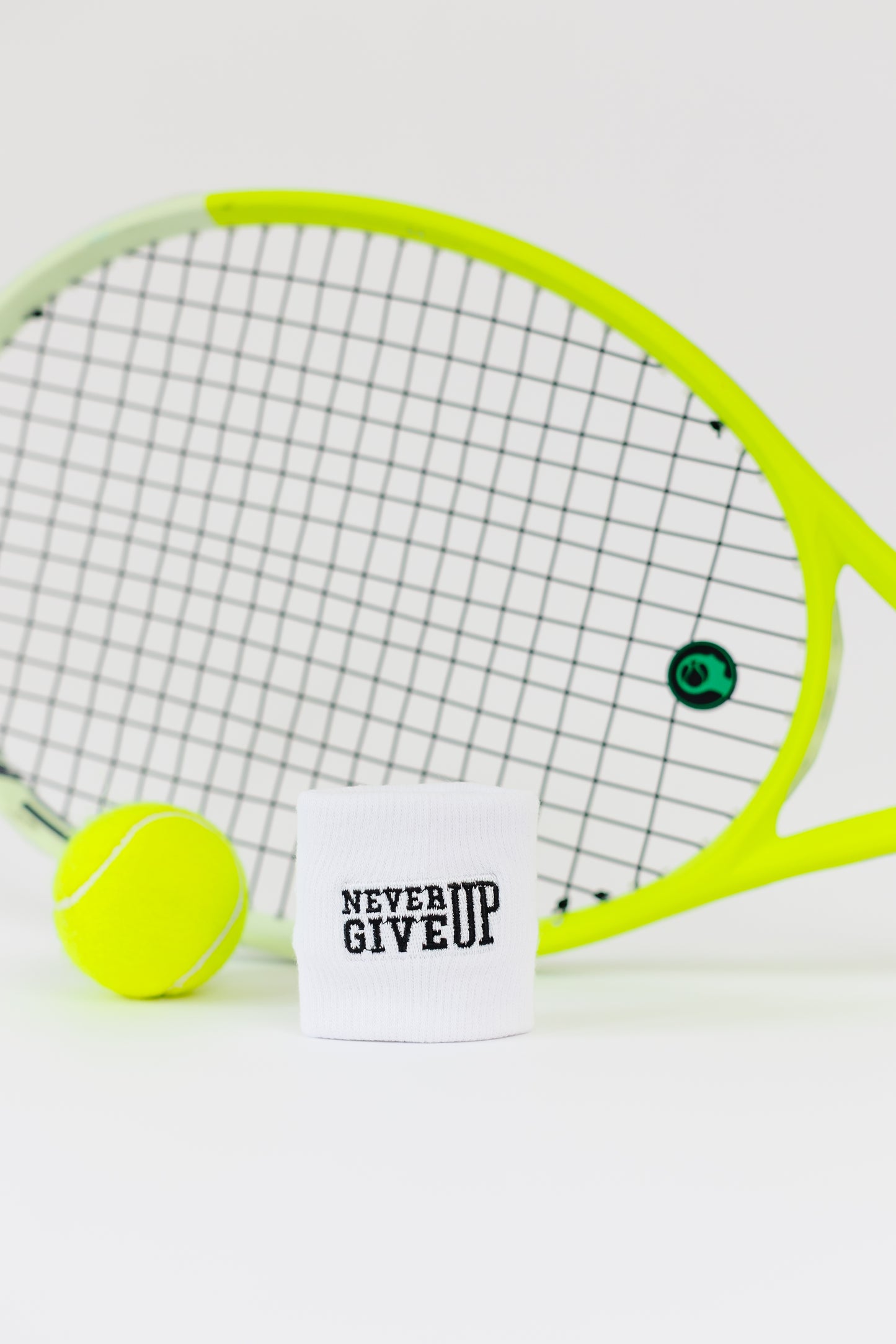 The NEVER GIVE UP Wristband