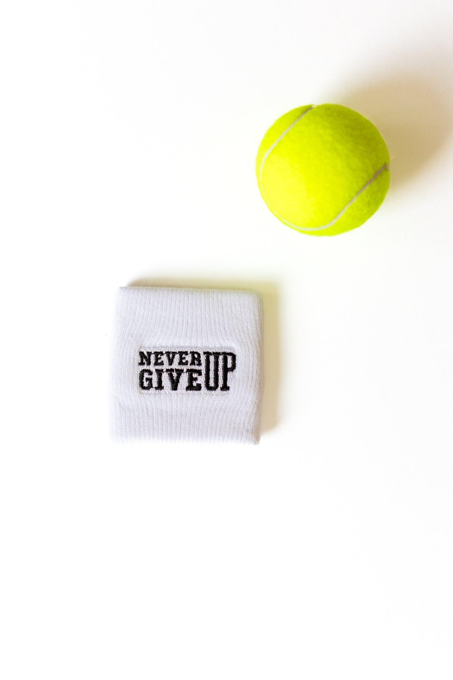 The NEVER GIVE UP Wristband